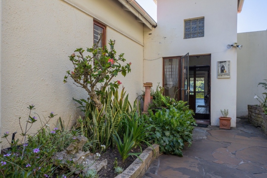 4 Bedroom Property for Sale in Kingfisher Creek Western Cape